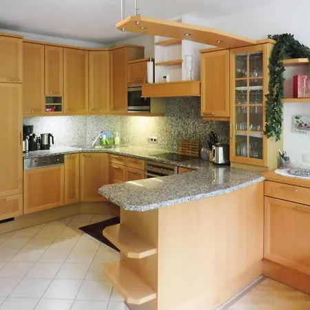 Tatil Evi Emberger, *