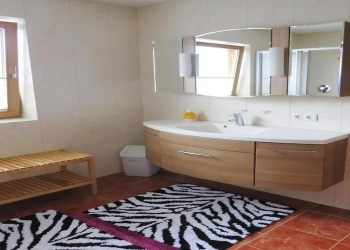 Casa vacanze Emberger, *