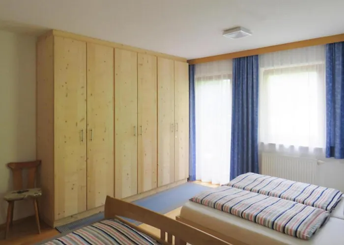 Emberger, Casa vacanze Fügen