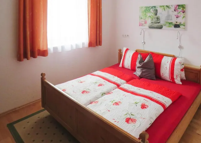 Emberger, Casa vacanze Fügen