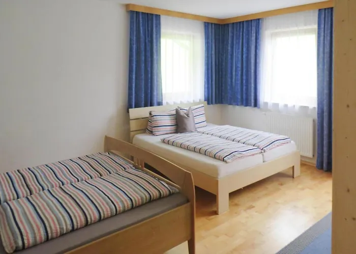 Emberger, * פוגן