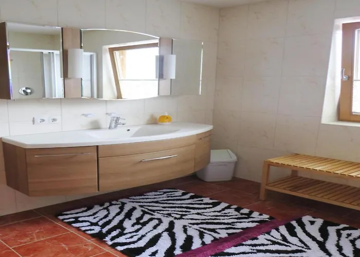 Emberger, Ferienhaus Fügen