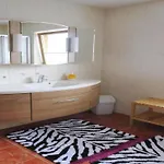Emberger, Vakantiehuis Fügen